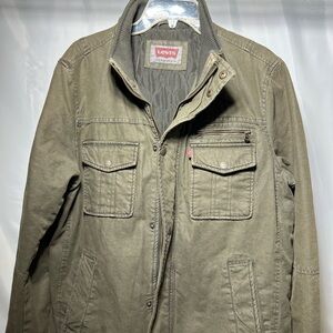 Levi's Men's Olive Military Jacket in EXCELLENT Condition size M